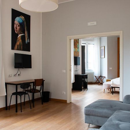Rrrapido Holy Suites And Rooms - Via Sardegna 米兰 外观 照片