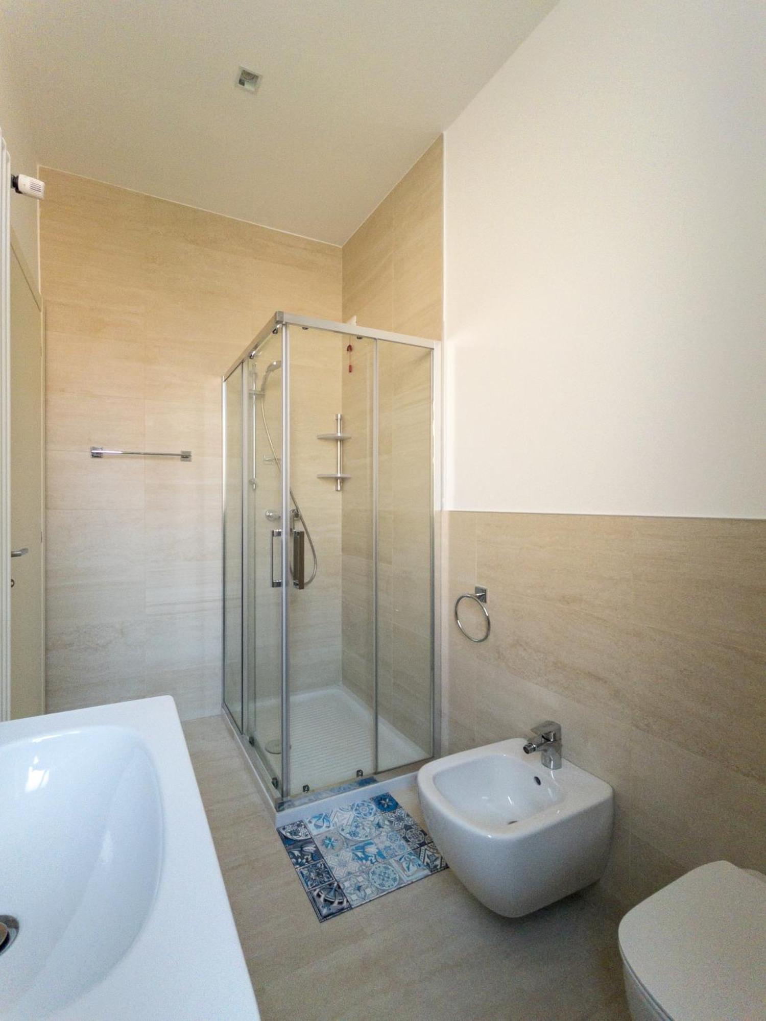 Rrrapido Holy Suites And Rooms - Via Sardegna 米兰 外观 照片