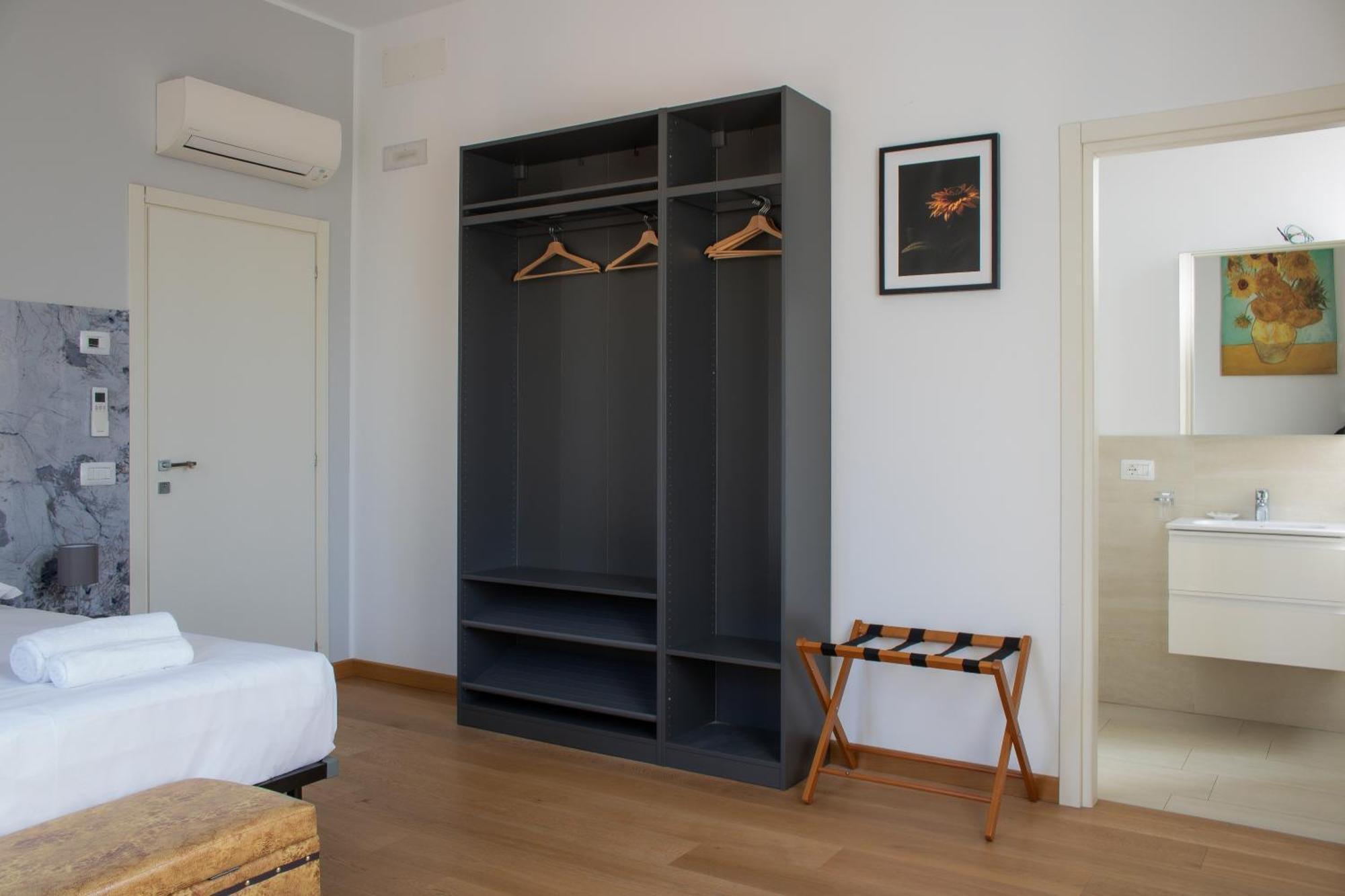 Rrrapido Holy Suites And Rooms - Via Sardegna 米兰 外观 照片