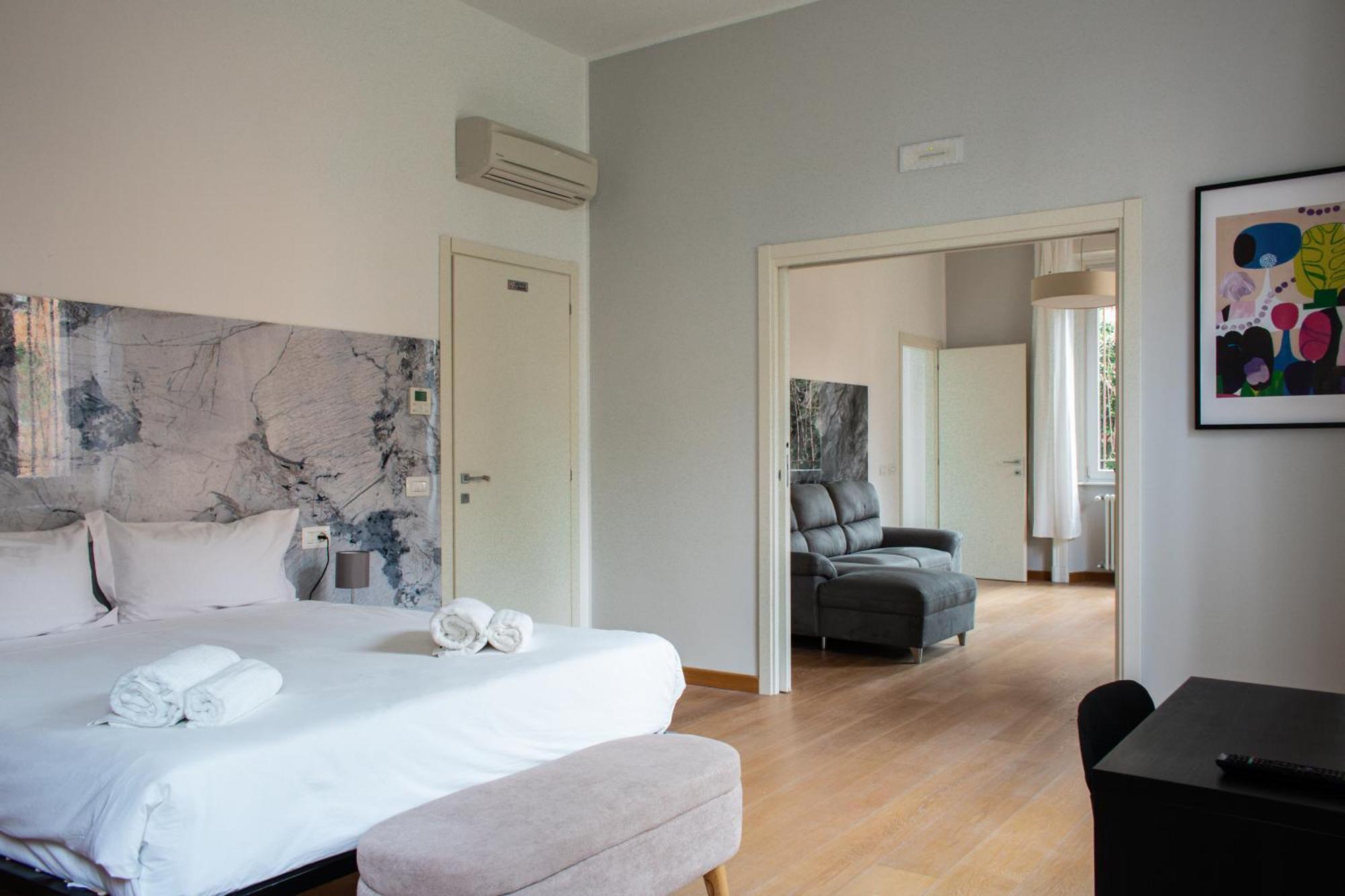 Rrrapido Holy Suites And Rooms - Via Sardegna 米兰 外观 照片