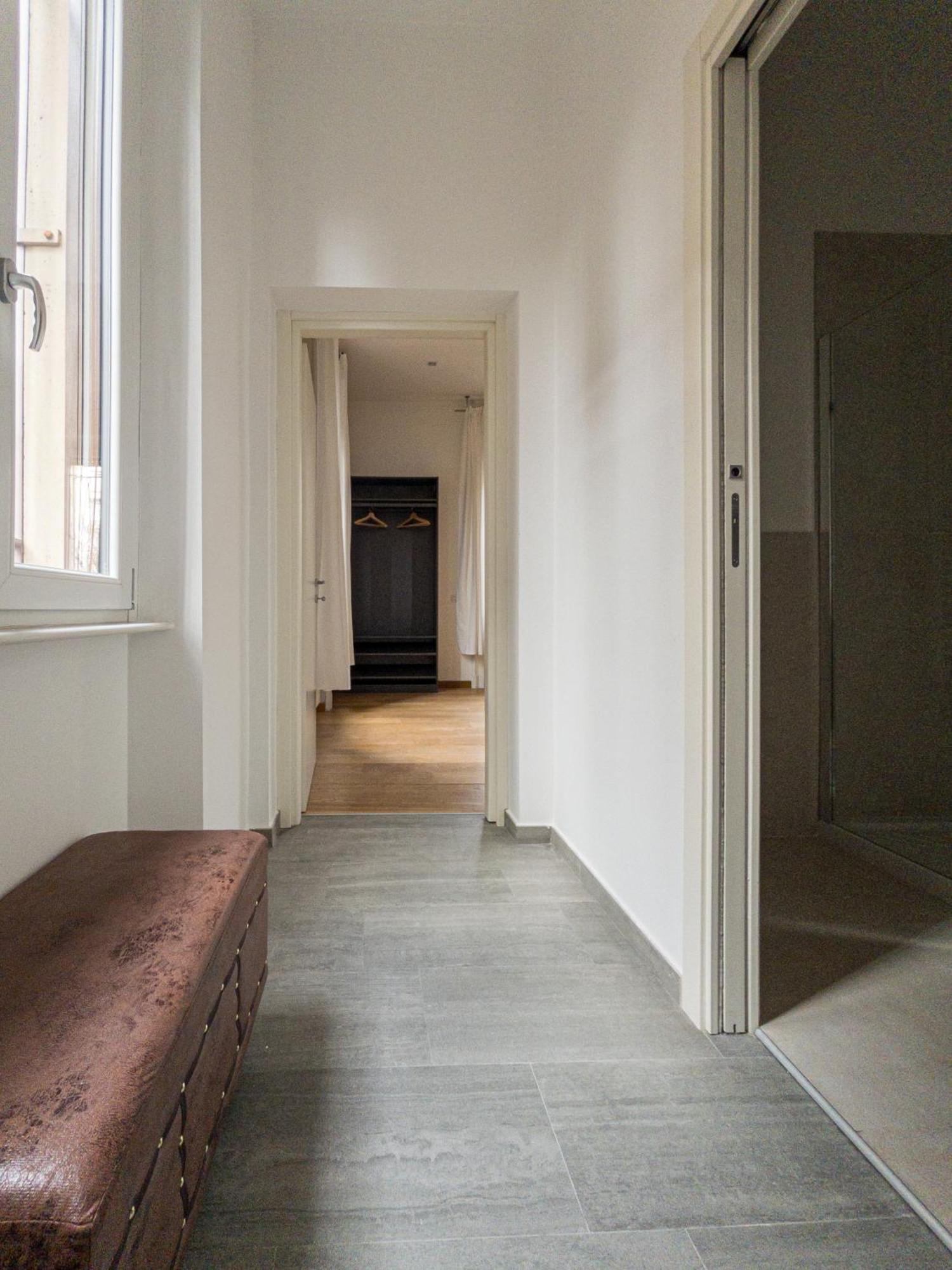 Rrrapido Holy Suites And Rooms - Via Sardegna 米兰 外观 照片